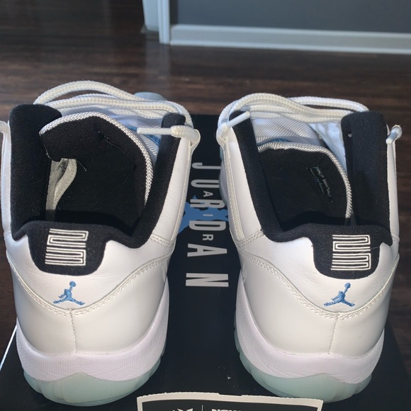 Jordan 11 Retro Low